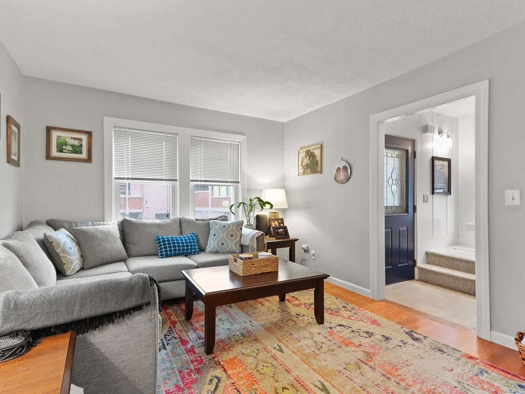 3 bed, 1 bath apartment for rent at 80 Washington Ave, Natick — photo 4 of 16