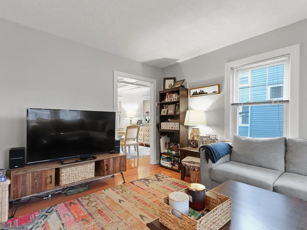 3 bed, 1 bath apartment for rent at 80 Washington Ave, Natick — photo 3 of 16