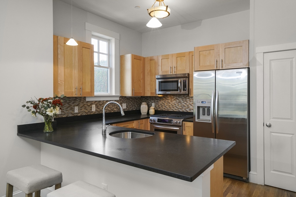 1 bed, 1 bath apartment for rent at 80 Webster Ave Unit 3G, Somerville — photo 5 of 23