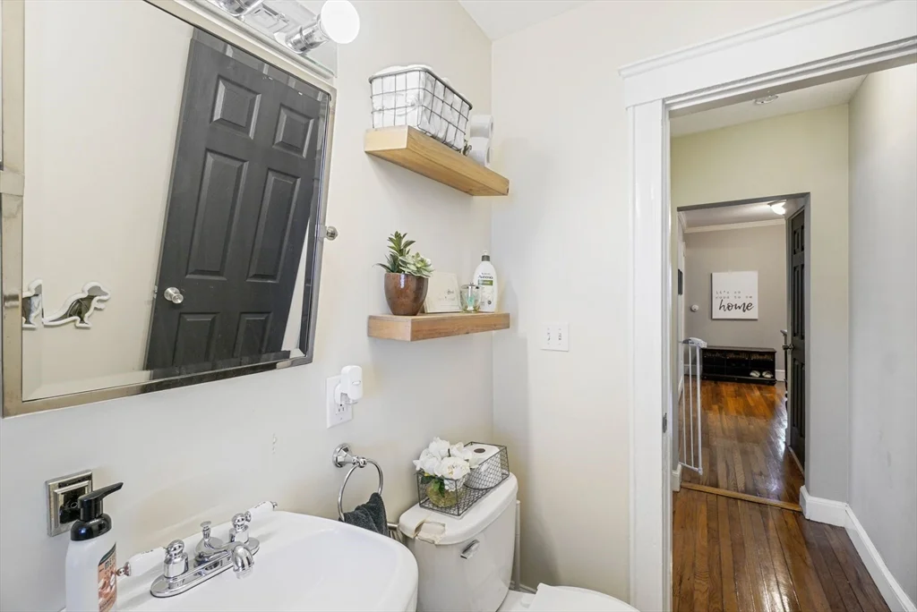 3 bed, 2 bath apartment for rent at 80 Westmoreland St Unit 2, Dorchester — photo 15 of 26