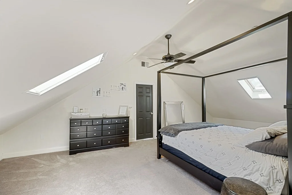 3 bed, 2 bath apartment for rent at 80 Westmoreland St Unit 2, Dorchester — photo 22 of 26