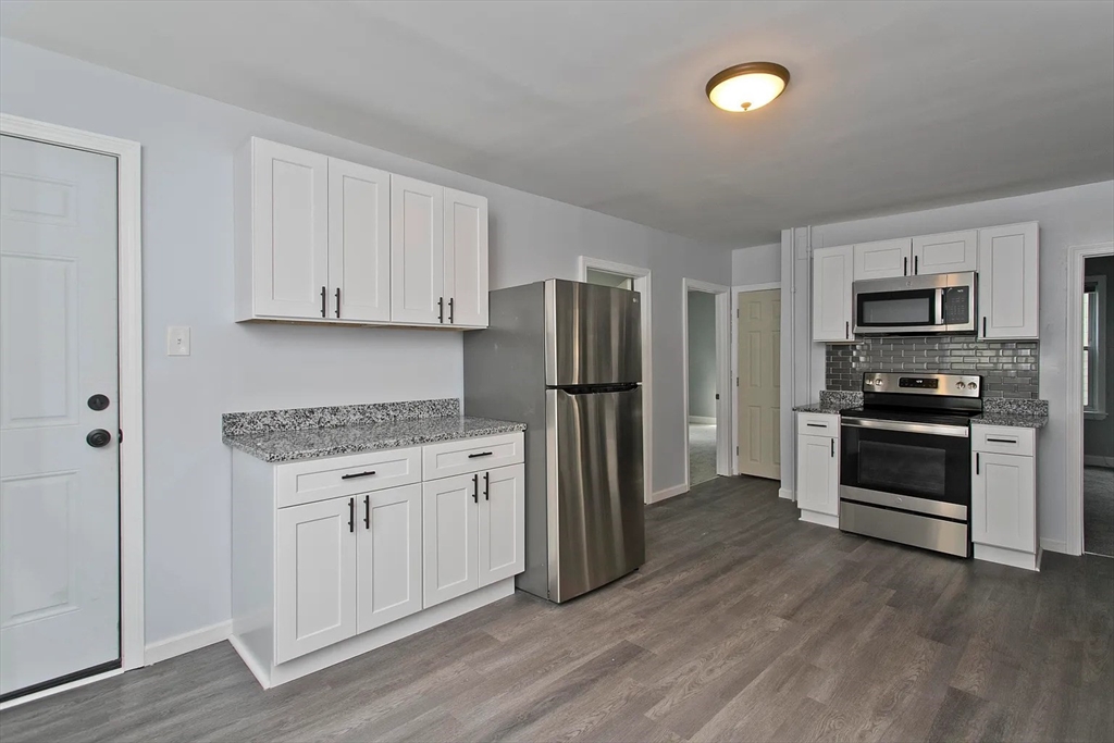 3 bed, 1 bath apartment for rent at 80 White St Unit 1, Westfield — photo 4 of 20