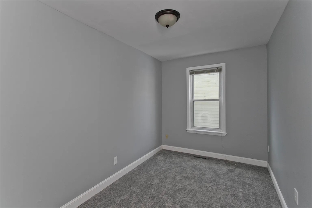 3 bed, 1 bath apartment for rent at 80 White St Unit 1, Westfield — photo 17 of 20