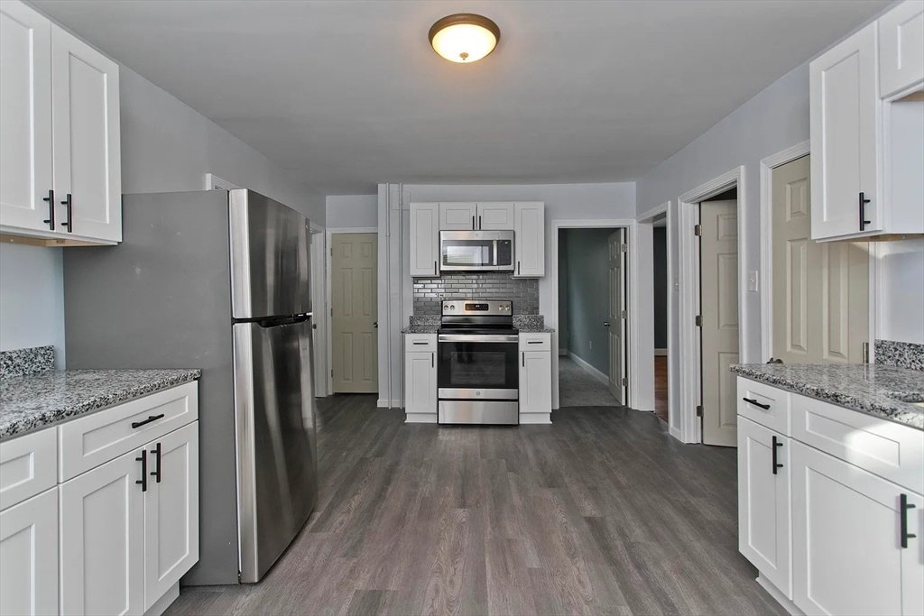 3 bed, 1 bath apartment for rent at 80 White St Unit 1, Westfield — photo 3 of 20