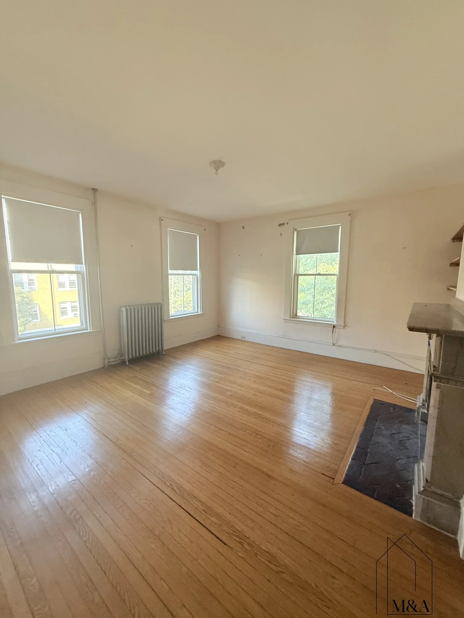 3.5 bed, 1 bath apartment for rent at 80 Winchester St Unit 2, Brookline — photo 2 of 9