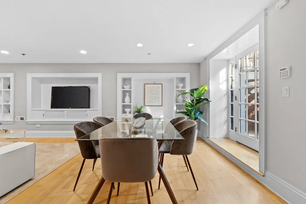 2 bed, 2.5 bath apartment for rent at 80 Worcester St Unit A, South End — photo 10 of 34