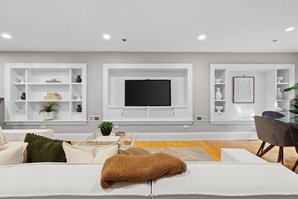 2 bed, 2.5 bath apartment for rent at 80 Worcester St Unit A, South End — photo 13 of 34