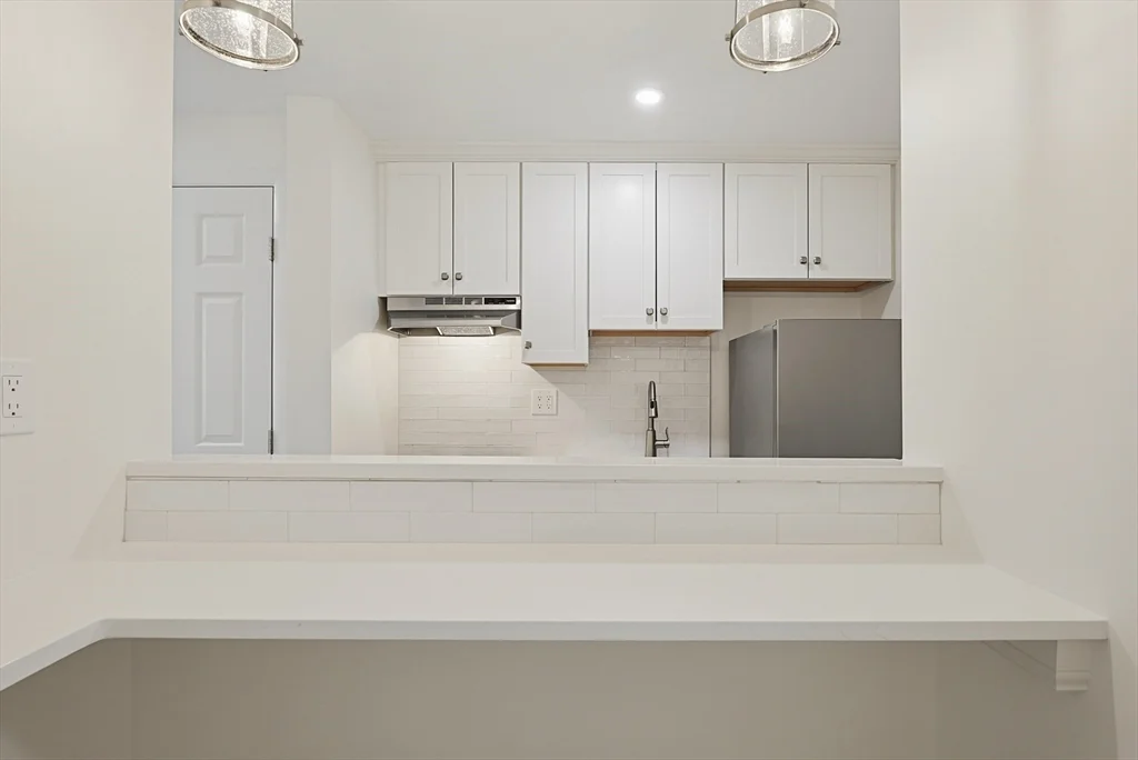 1 bed, 1 bath apartment for rent at 800 County Unit 3, Taunton — photo 4 of 18