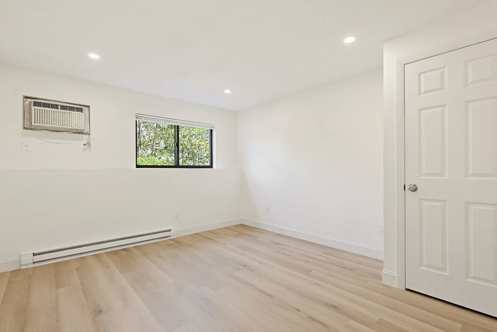 1 bed, 1 bath apartment for rent at 800 County Unit 3, Taunton — photo 9 of 18