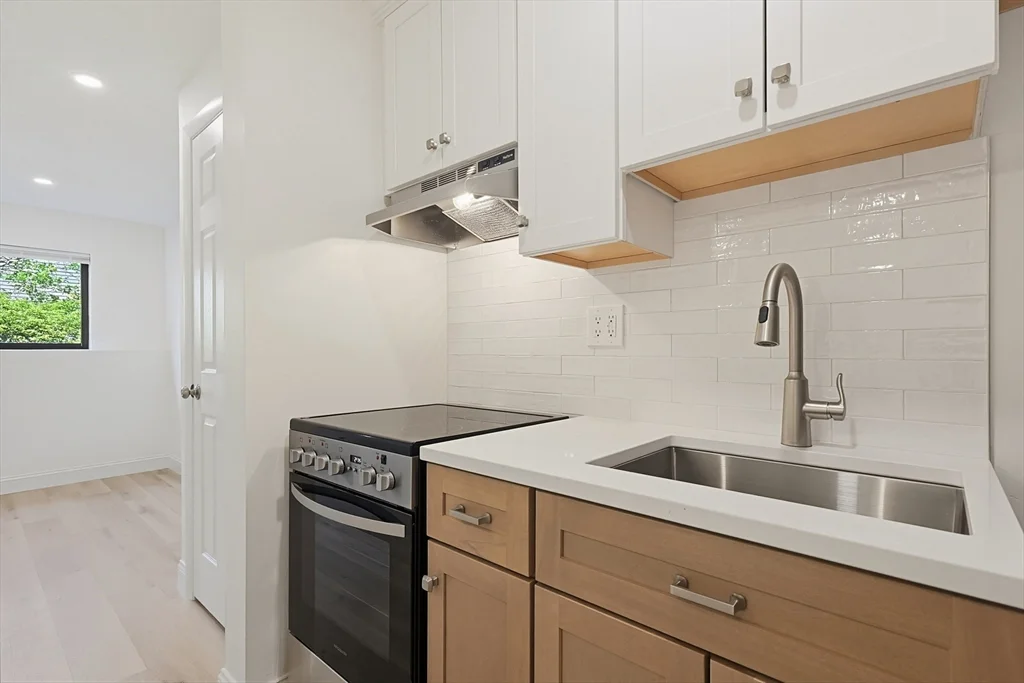 1 bed, 1 bath apartment for rent at 800 County Unit 3, Taunton — photo 5 of 18