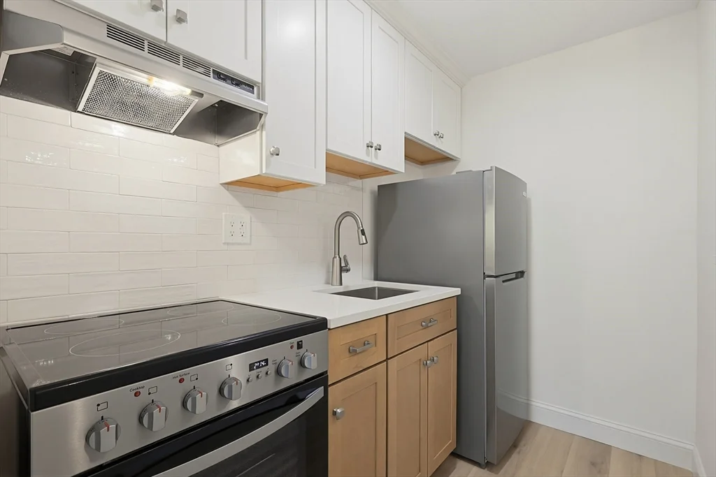 1 bed, 1 bath apartment for rent at 800 County Unit 3, Taunton — photo 6 of 18