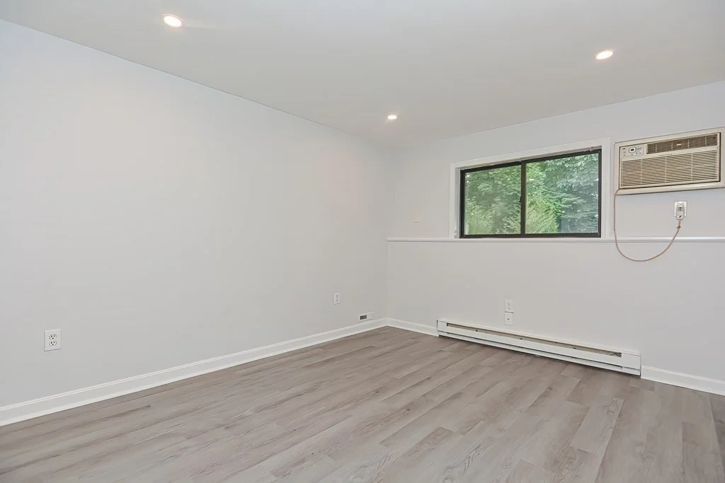 Studio bed, 1 bath apartment for rent at 800 County Unit 3A, Taunton — photo 5 of 18