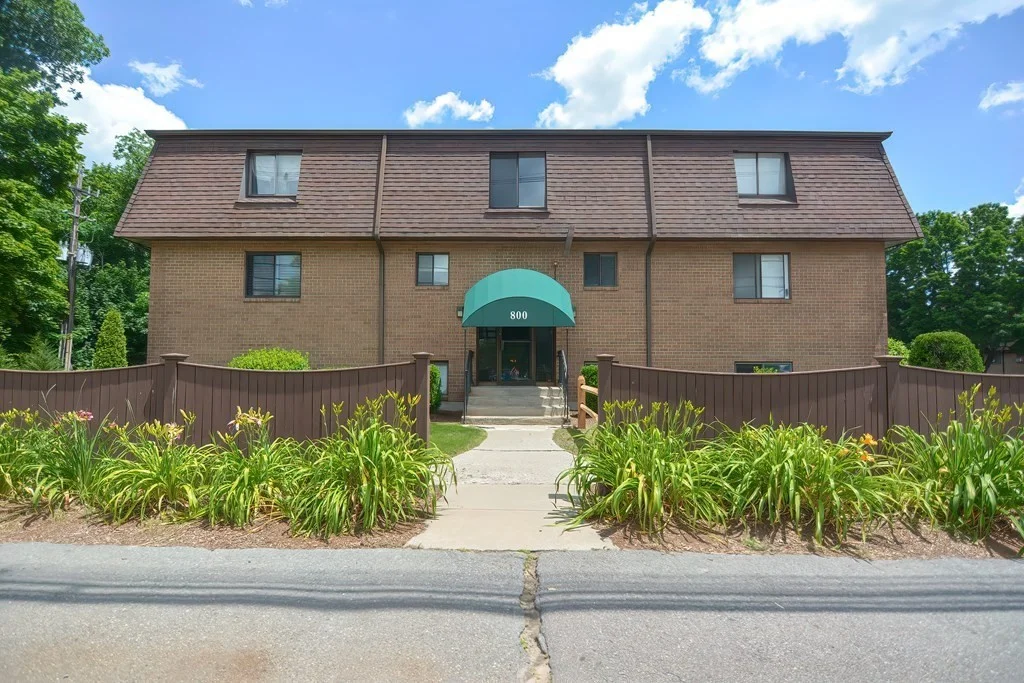 Studio bed, 1 bath apartment for rent at 800 County Unit 3A, Taunton