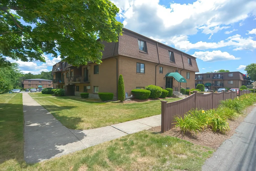 Studio bed, 1 bath apartment for rent at 800 County Unit 3A, Taunton — photo 2 of 18