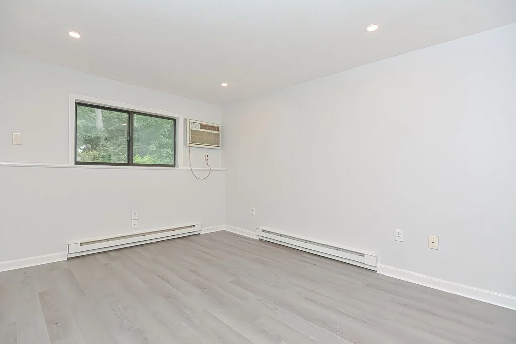Studio bed, 1 bath apartment for rent at 800 County Unit 3A, Taunton — photo 6 of 18