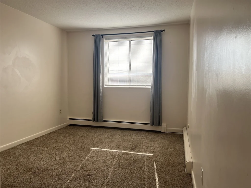 2 bed, 1 bath apartment for rent at 800 Governors Dr Unit 36, Winthrop — photo 9 of 12