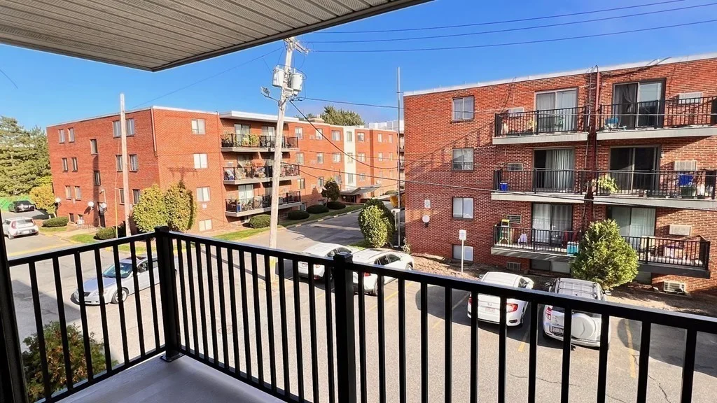 2 bed, 1 bath apartment for rent at 800 Governors Dr Unit 25, Winthrop — photo 14 of 15
