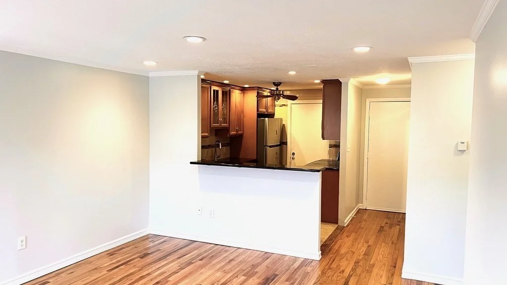 2 bed, 1 bath apartment for rent at 800 Governors Dr Unit 25, Winthrop — photo 3 of 15