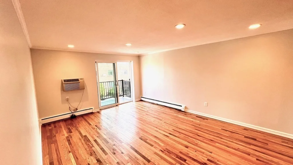 2 bed, 1 bath apartment for rent at 800 Governors Dr Unit 25, Winthrop — photo 1 of 15