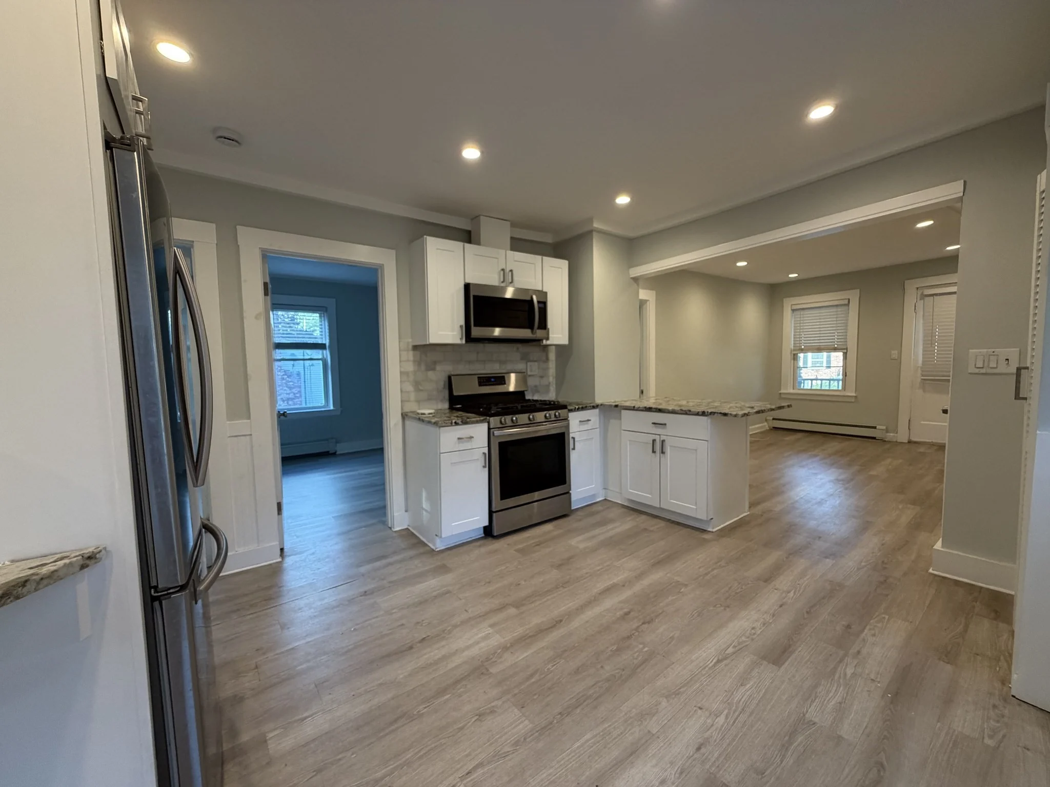 3 bed, 1 bath apartment for rent at 801 Granite St Unit 2, Braintree — photo 2 of 8