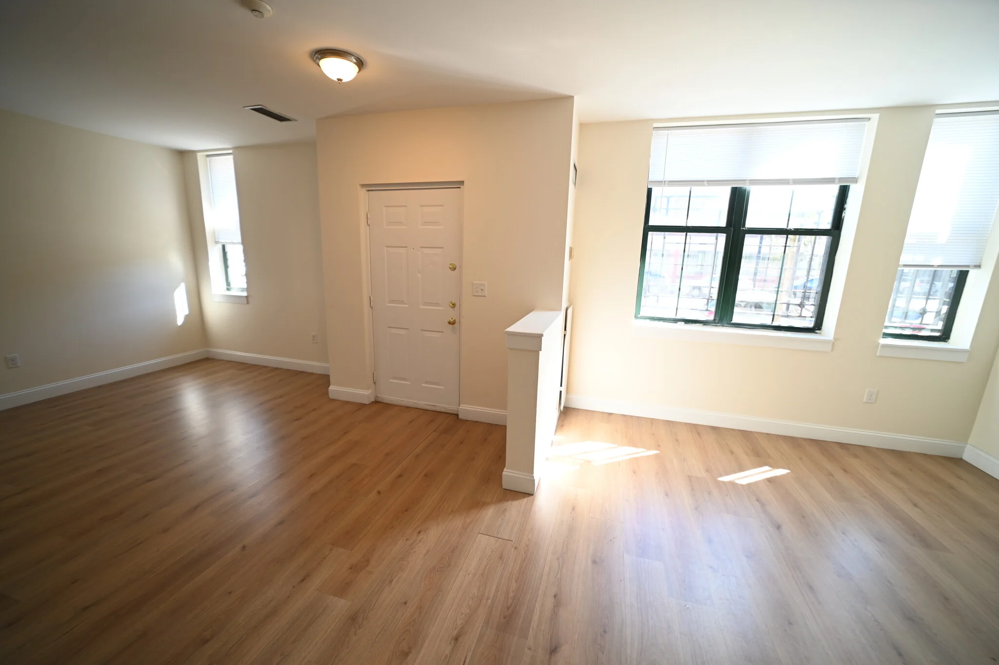 3 bed, 2 bath apartment for rent at 801 Tremont St Unit 101, Roxbury — photo 4 of 17