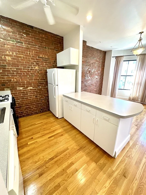2 bed, 1 bath apartment for rent at 802 Tremont St Unit 2, Roxbury — photo 6 of 11