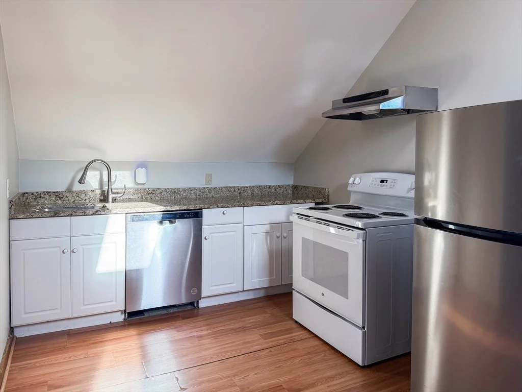 1 bed, 1 bath apartment for rent at 803 Boylston St Unit D, Chestnut Hill — photo 2 of 12