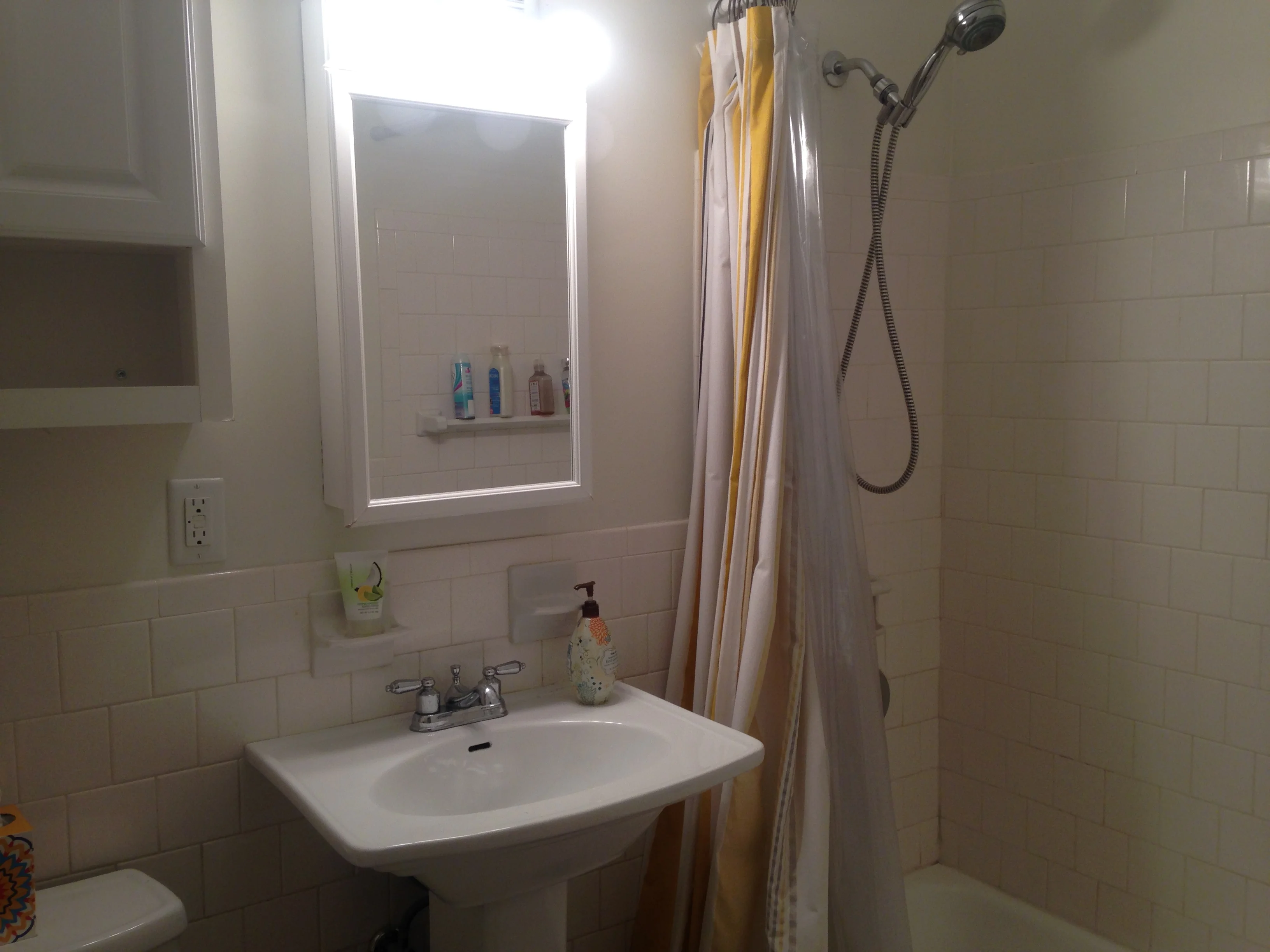 2 bed, 1 bath apartment for rent at 804 Centre St Unit 101, Jamaica Plain — photo 5 of 10