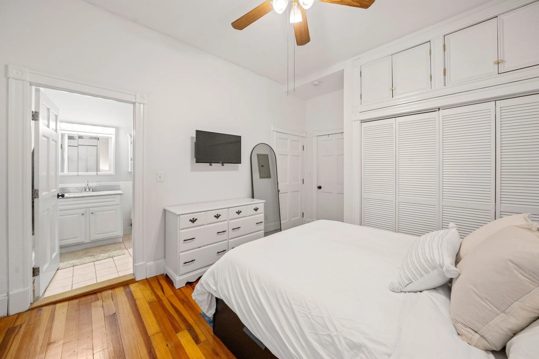 1 bed, 1 bath apartment for rent at 805 E 4th St Unit 1, South Boston — photo 5 of 14