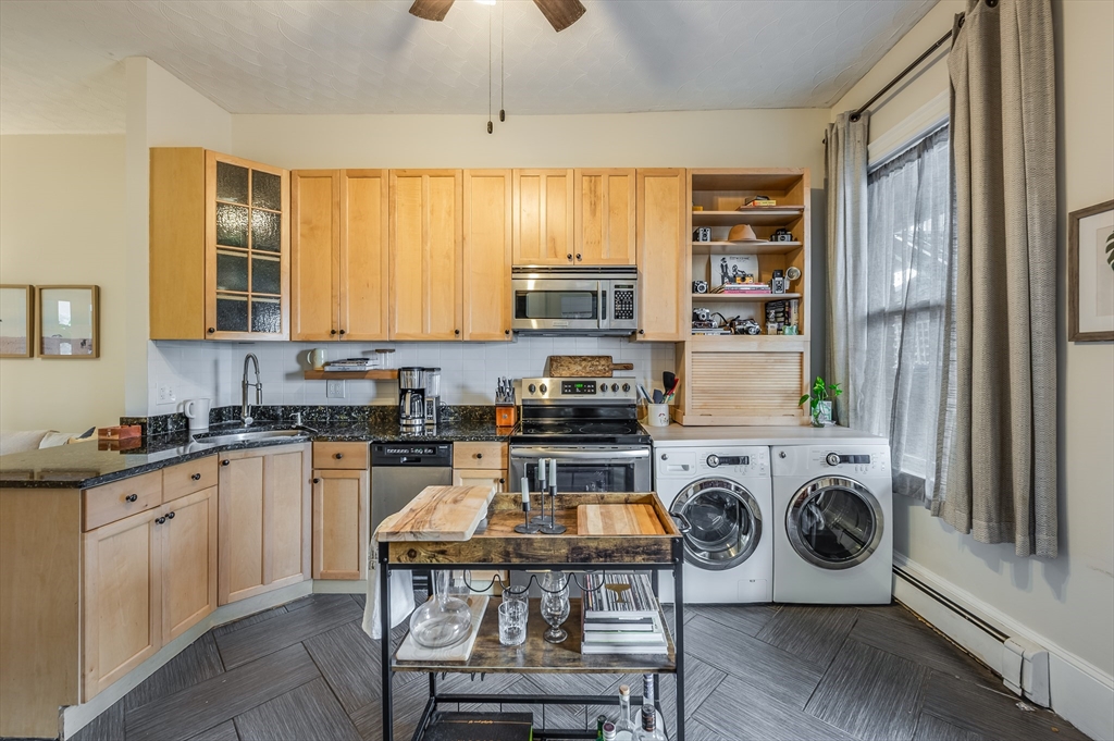 1 bed, 1 bath apartment for rent at 805 E 4th St Unit 2, South Boston — photo 7 of 17
