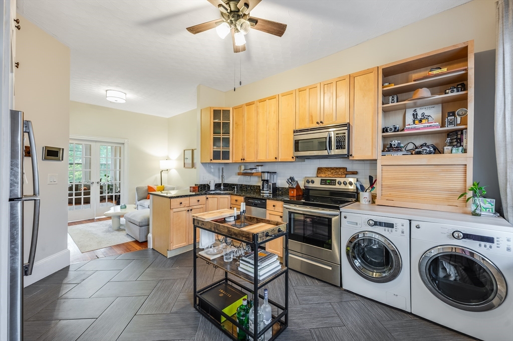 1 bed, 1 bath apartment for rent at 805 E 4th St Unit 2, South Boston — photo 6 of 17