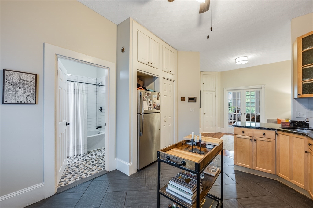 1 bed, 1 bath apartment for rent at 805 E 4th St Unit 2, South Boston — photo 11 of 17