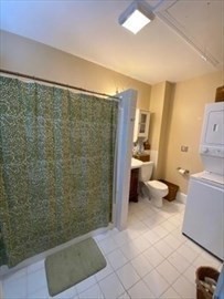 2 bed, 1 bath apartment for rent at 807 East Broadway Unit 3, South Boston — photo 4 of 6