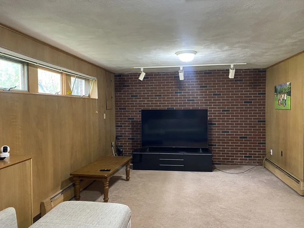 4 bed, 3 bath apartment for rent at 809 Central Ave, Needham — photo 12 of 15