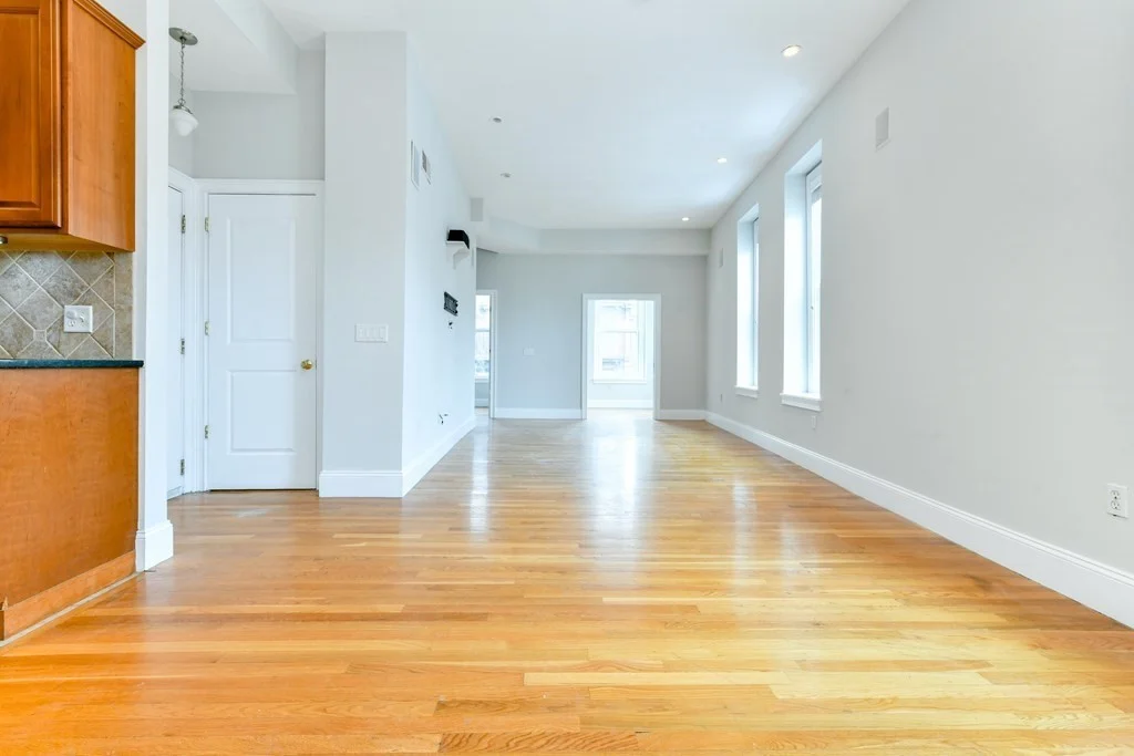 2 bed, 2 bath apartment for rent at 809 E 4th St Unit 1, South Boston — photo 5 of 22