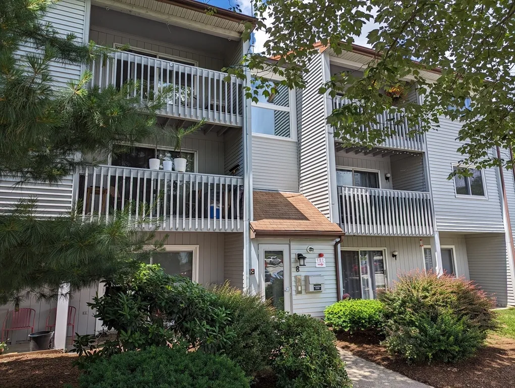 2 bed, 1 bath apartment for rent at 809 Franklin Crossing Rd Unit 809, Franklin