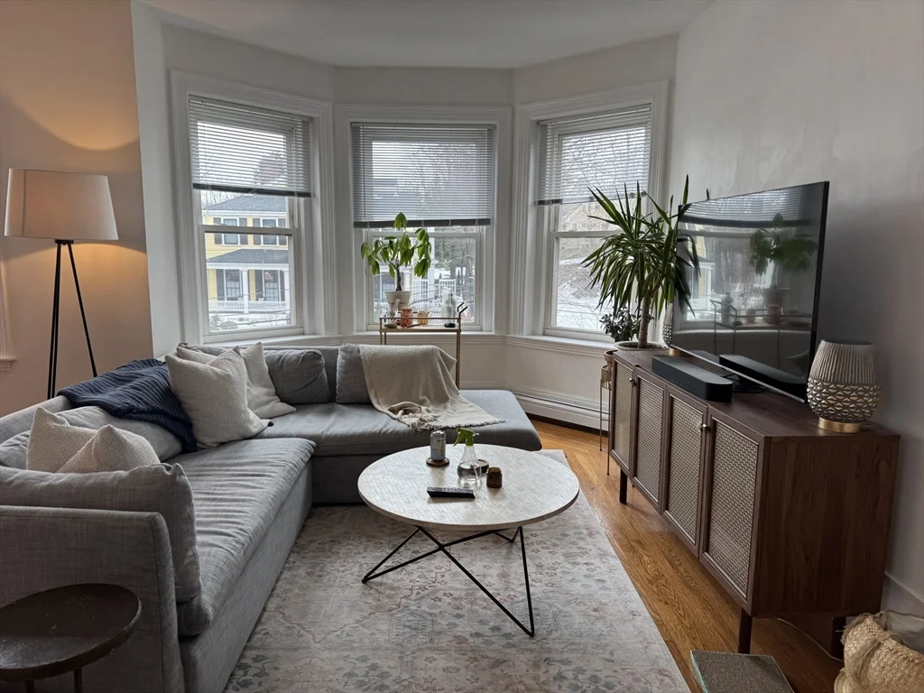 3 bed, 1 bath apartment for rent at 809 Washington Unit 3, Salisbury Road - Corey Farm — photo 1 of 19