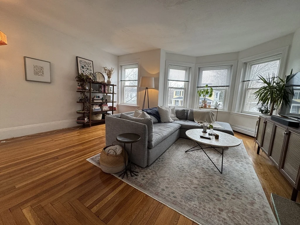3 bed, 1 bath apartment for rent at 809 Washington Unit 3, Salisbury Road - Corey Farm — photo 2 of 19