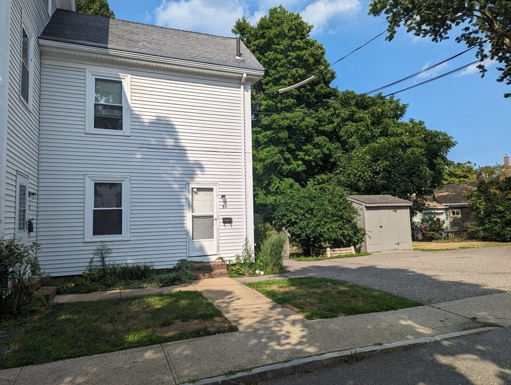 1 bed, 1 bath apartment for rent at 81/2 Russia Unit 0, Newburyport — photo 4 of 17