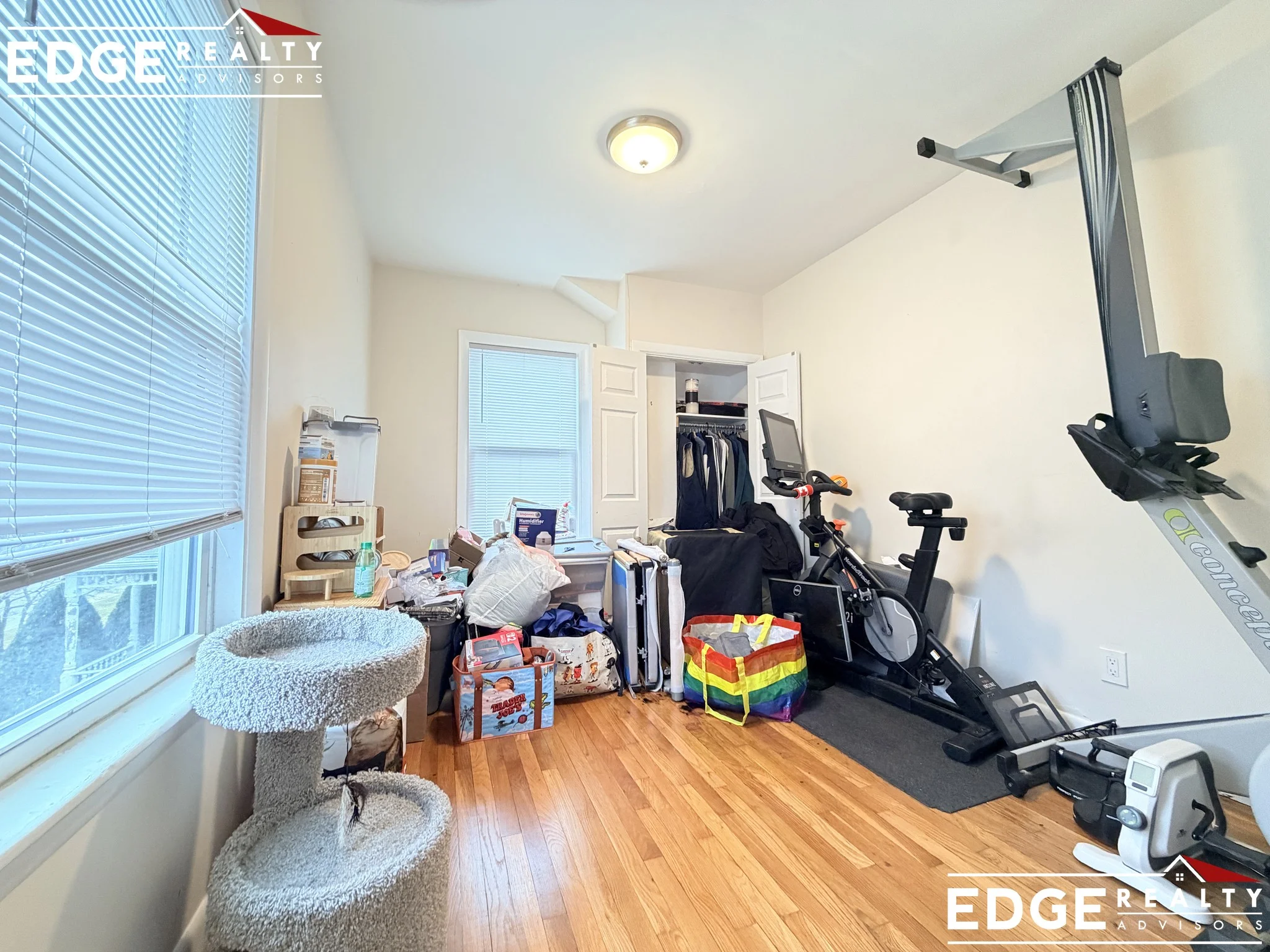 5 bed, 2 bath apartment for rent at 81-83 Orange St Unit 2, South Side — photo 13 of 19