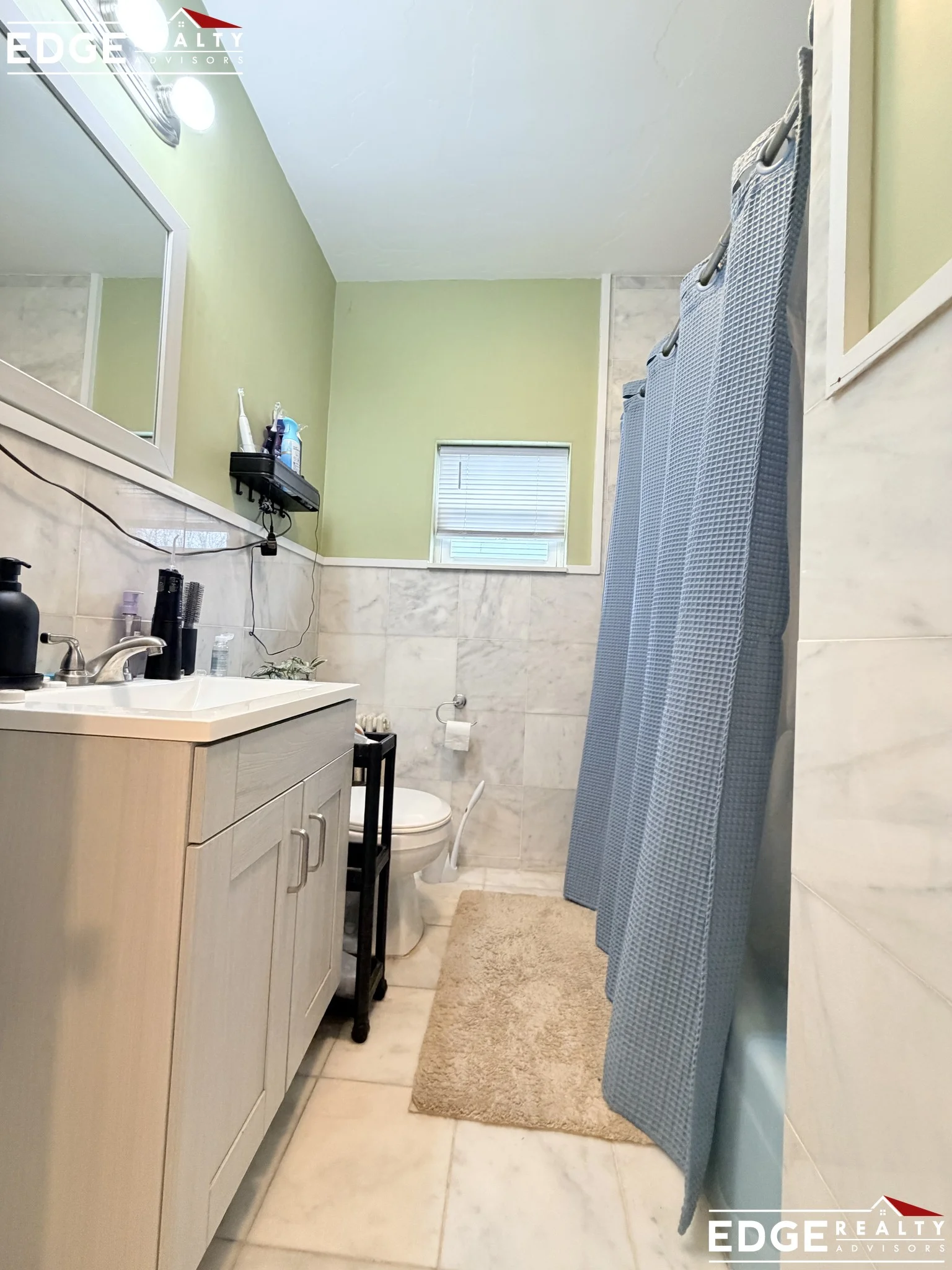 5 bed, 2 bath apartment for rent at 81-83 Orange St Unit 2, South Side — photo 9 of 19