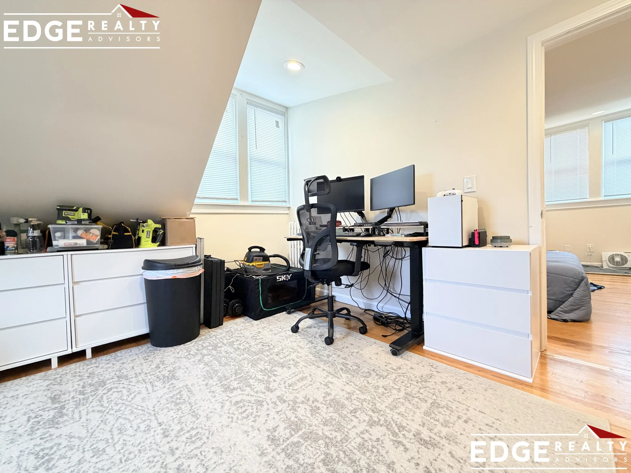 5 bed, 2 bath apartment for rent at 81-83 Orange St Unit 2, South Side — photo 7 of 19