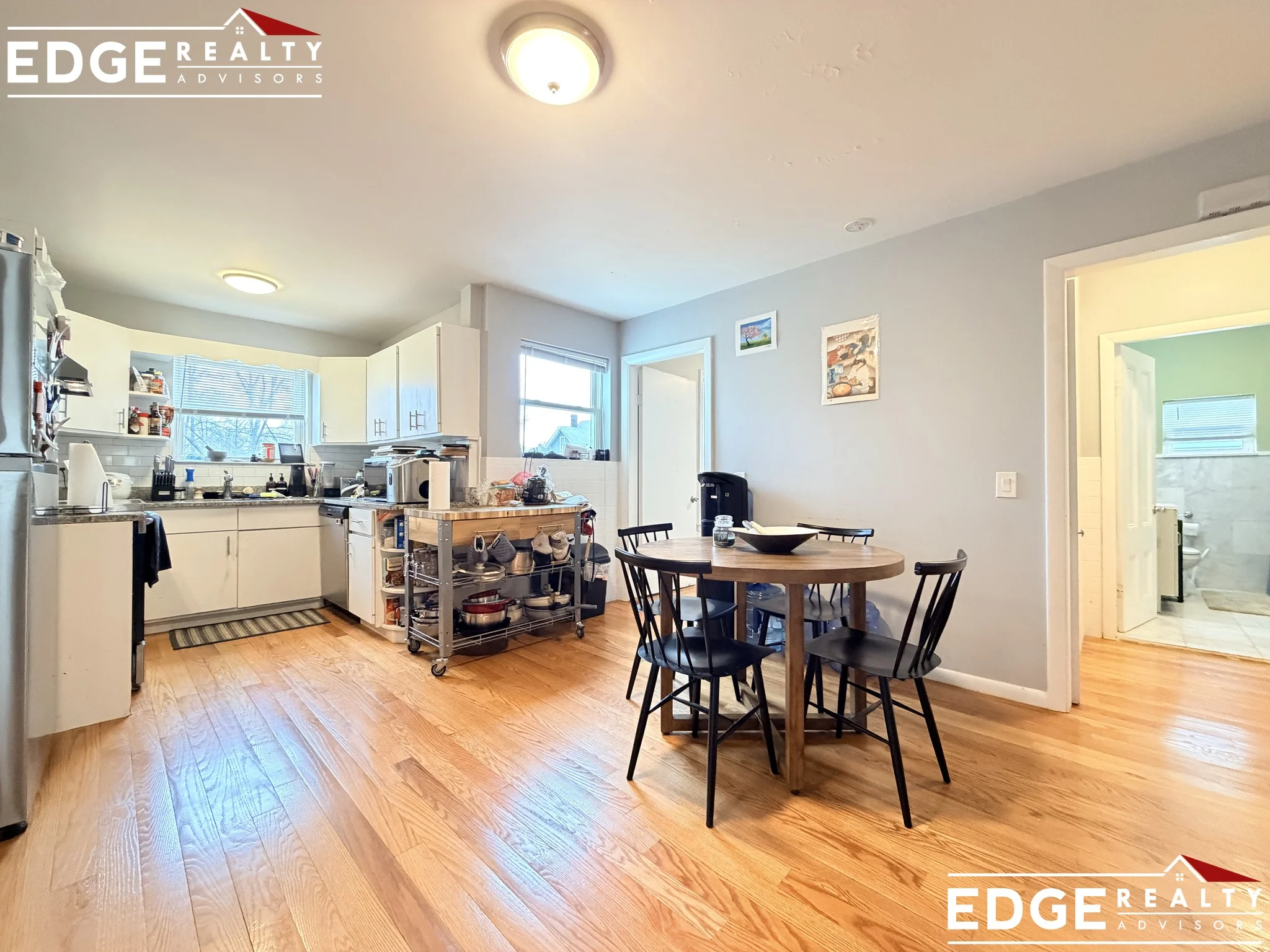 5 bed, 2 bath apartment for rent at 81-83 Orange St Unit 2, South Side — photo 3 of 19