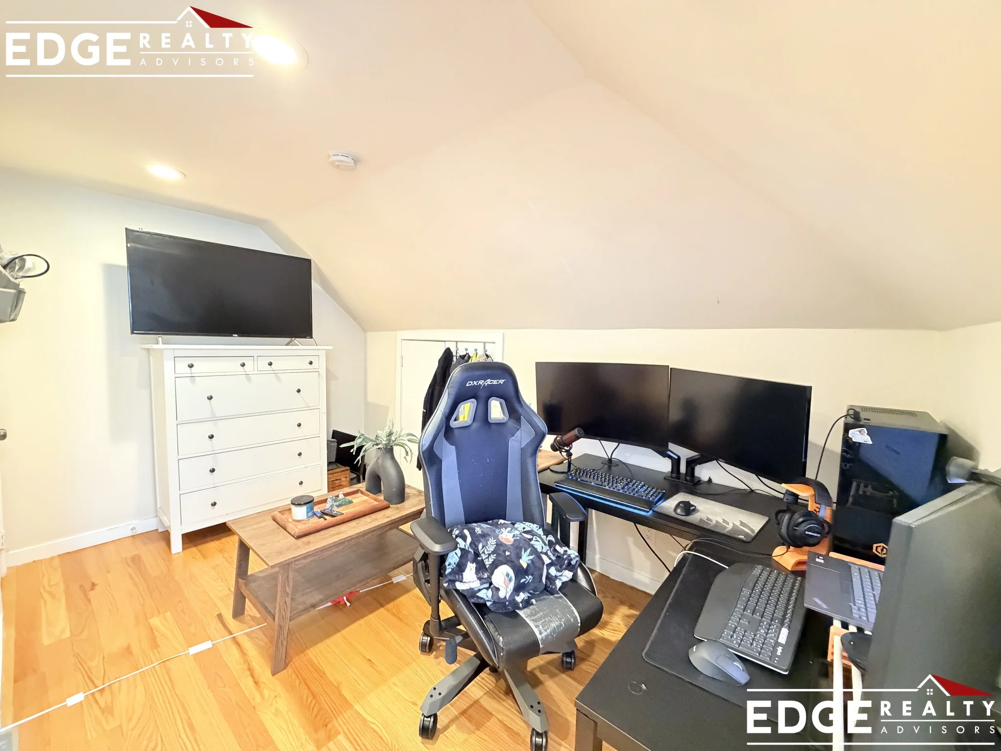 5 bed, 2 bath apartment for rent at 81-83 Orange St Unit 2, South Side — photo 17 of 19