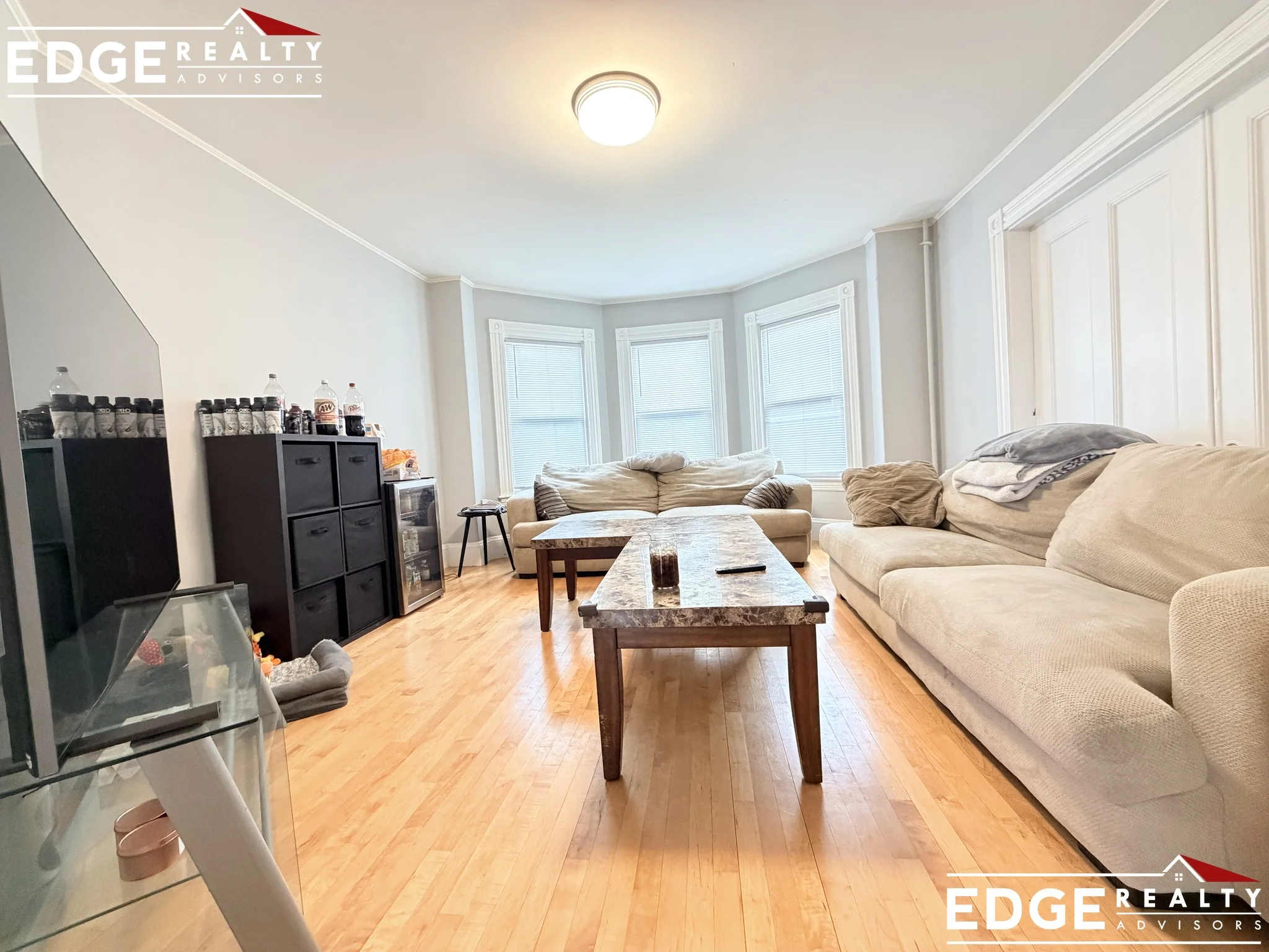 5 bed, 2 bath apartment for rent at 81-83 Orange St Unit 2, South Side — photo 6 of 19