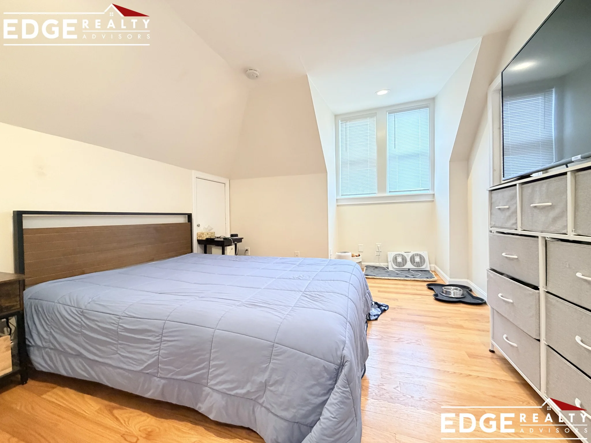 5 bed, 2 bath apartment for rent at 81-83 Orange St Unit 2, South Side — photo 10 of 19