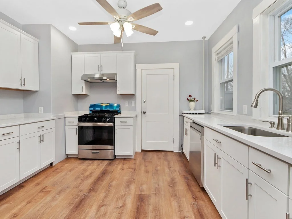 2 bed, 1 bath apartment for rent at 81-83 Union St Unit 1, Watertown
