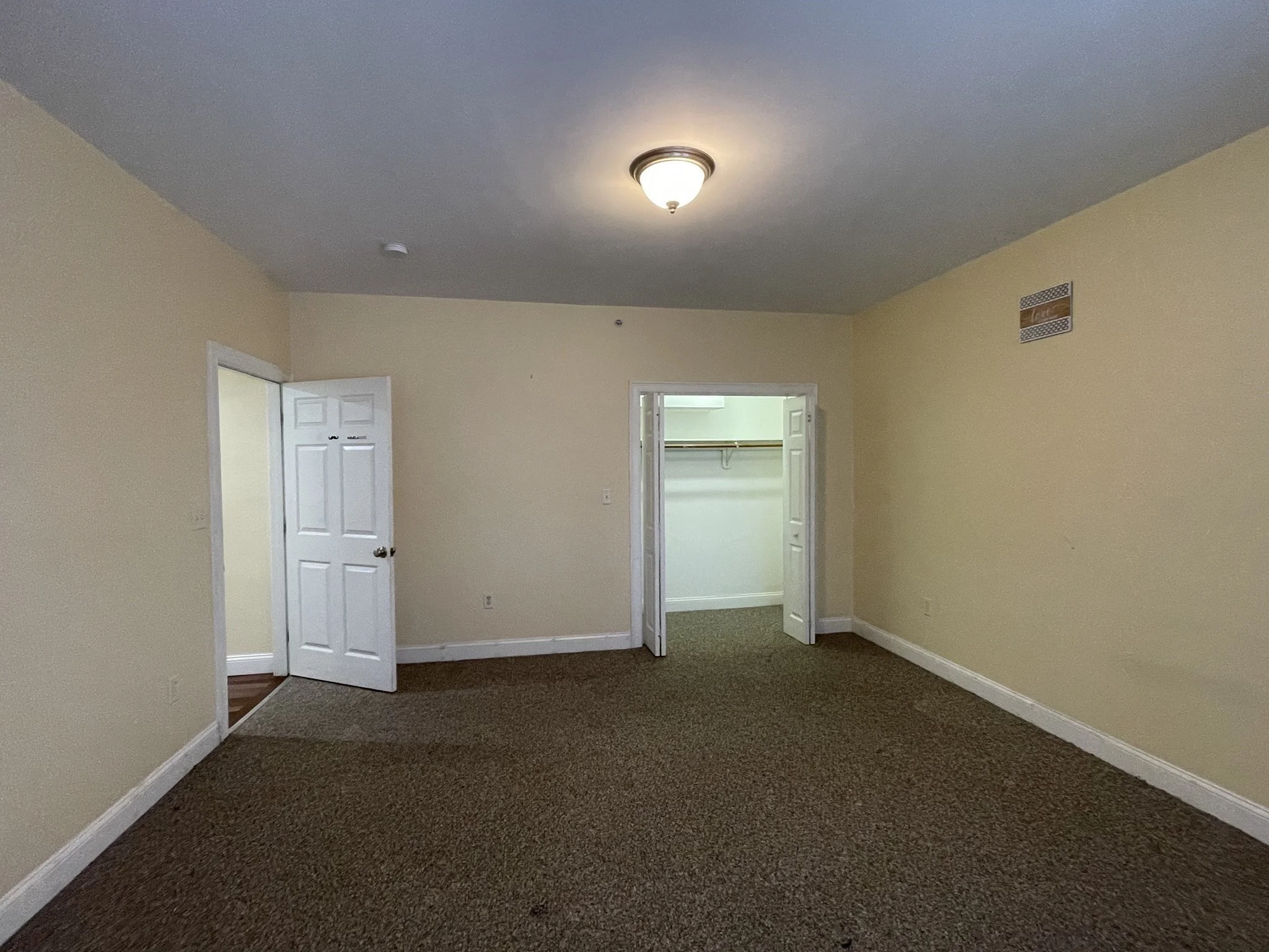 2 bed, 2 bath apartment for rent at 81-87 Fairmount Ave Unit 8, Hyde Park — photo 5 of 12