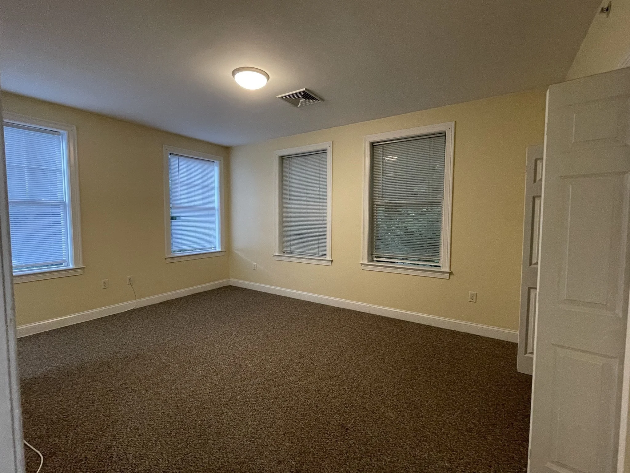 2 bed, 2 bath apartment for rent at 81-87 Fairmount Ave Unit 8, Hyde Park — photo 6 of 12