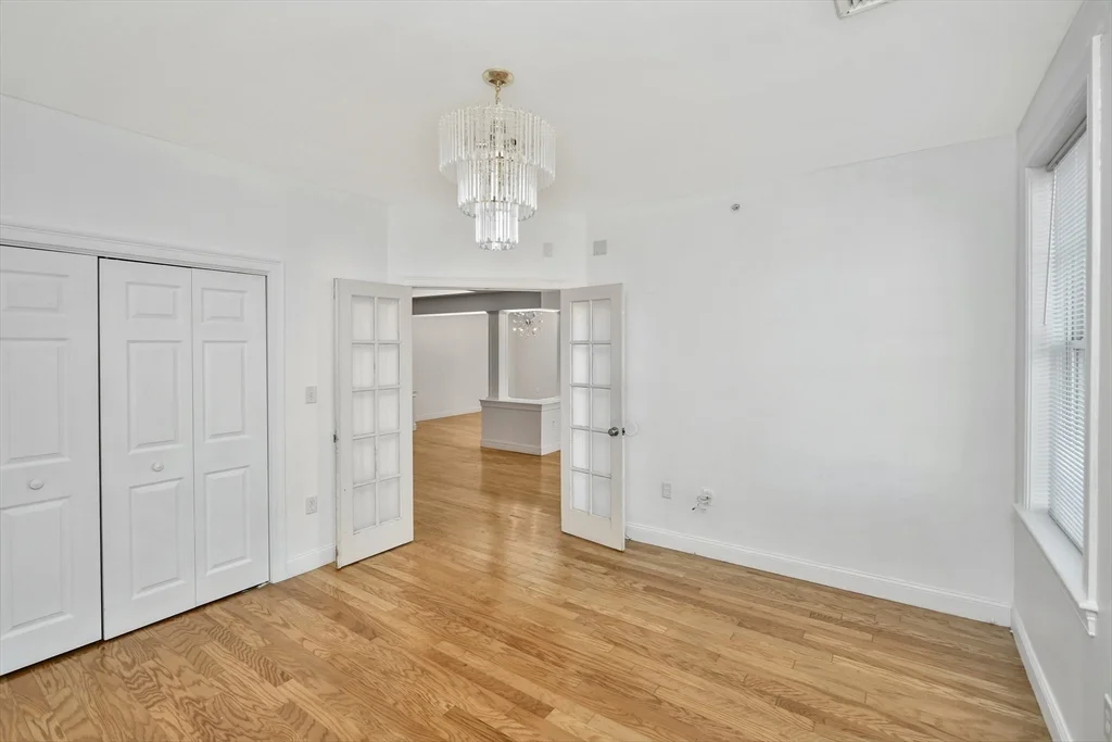 3 bed, 2 bath apartment for rent at 81-87 Fairmount Unit 10, Hyde Park — photo 29 of 30